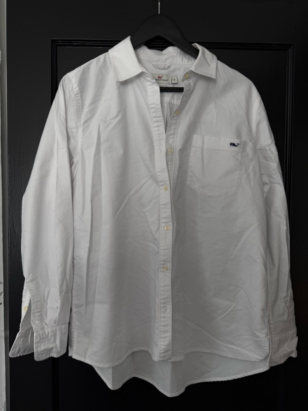 Vineyard Vines Women's White Button-Down Shirt with Whale Logo